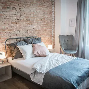 https://silver-apartment.krakowhotelspoland.com